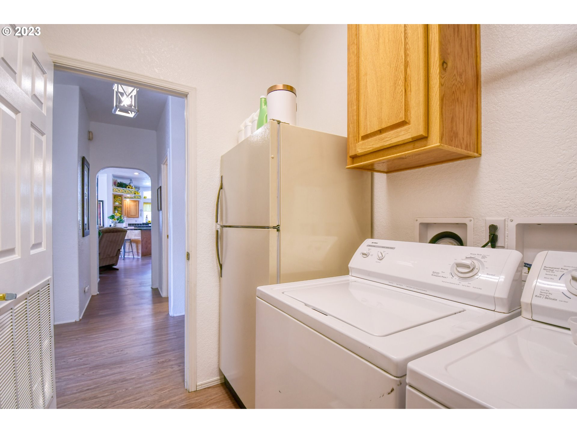 618 Northwest 6th Street Pendleton, OR 97801 - Photo 35 of 41 a utility room with dryer and washer