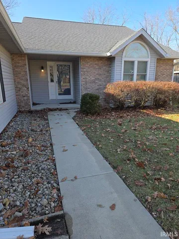 $379,500 | 1106 South Graywell Drive, Bloomington, IN 47401