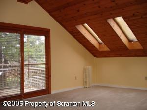 319 Craig Road Dalton, PA 18414 - Photo 10 of 11 Gallery Image 10