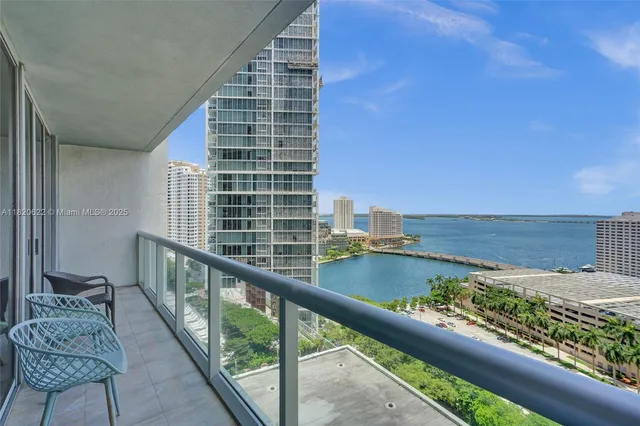 $879,000 | 485 Brickell Avenue, Unit 2009, Miami, FL 33131