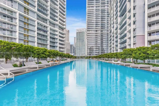 $879,000 | 485 Brickell Avenue, Unit 2009, Miami, FL 33131