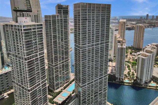 $879,000 | 485 Brickell Avenue, Unit 2009, Miami, FL 33131