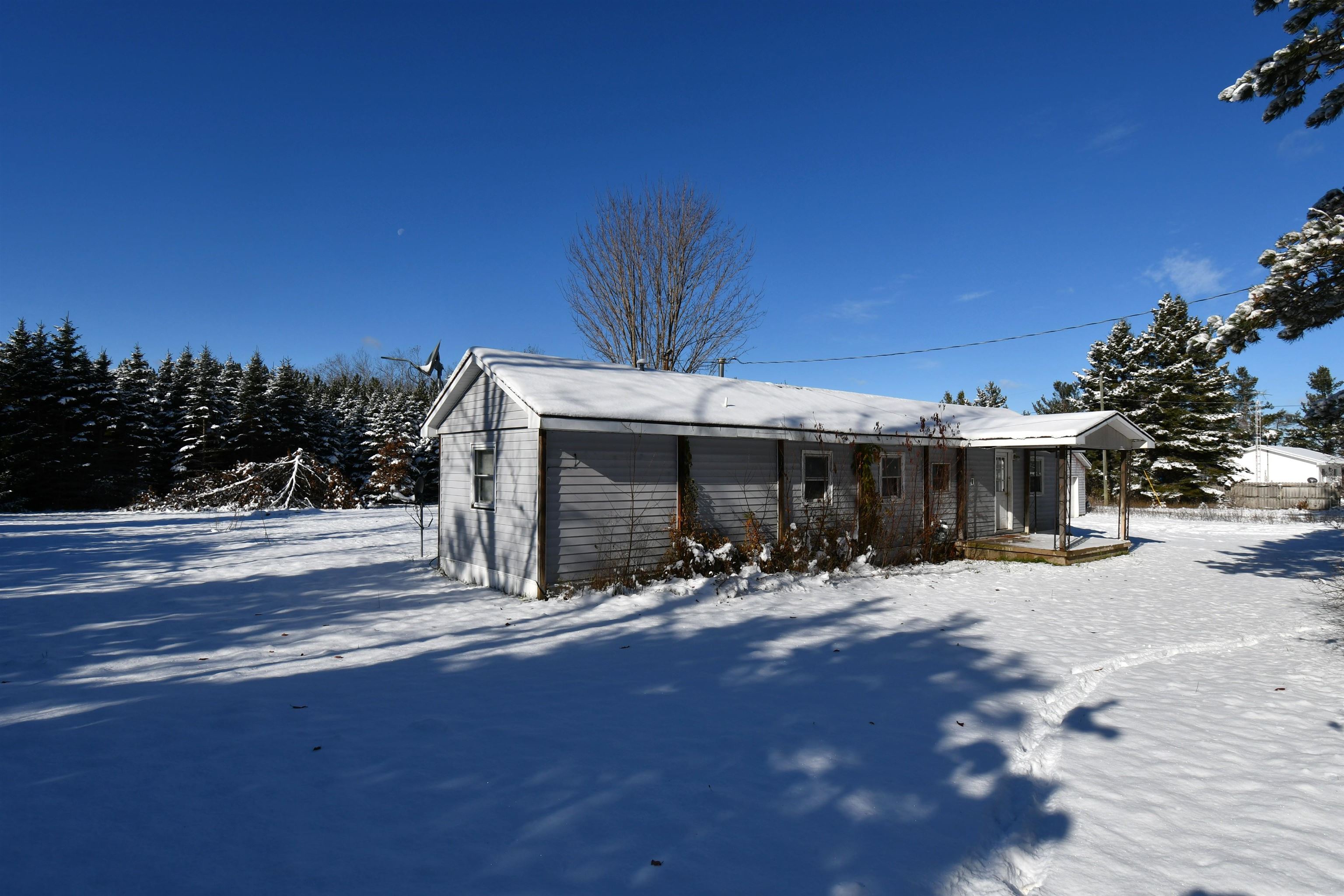 8324 Miller Road Alanson, MI 49706 - Photo 30 of 37 Gallery Image 30