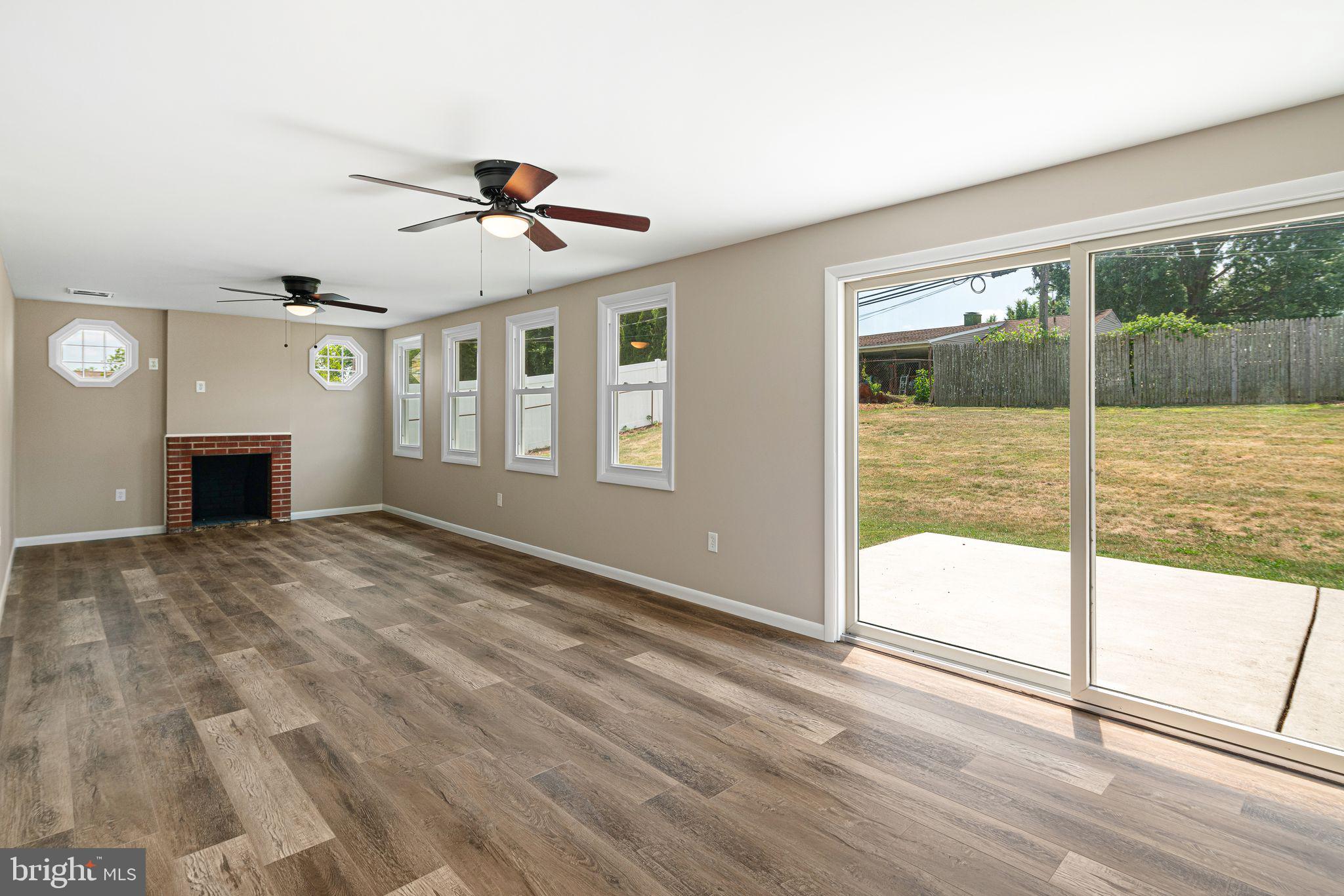 224 Suffolk Road Fairless Hills, PA 19030 - Photo 10 of 23 Family Room