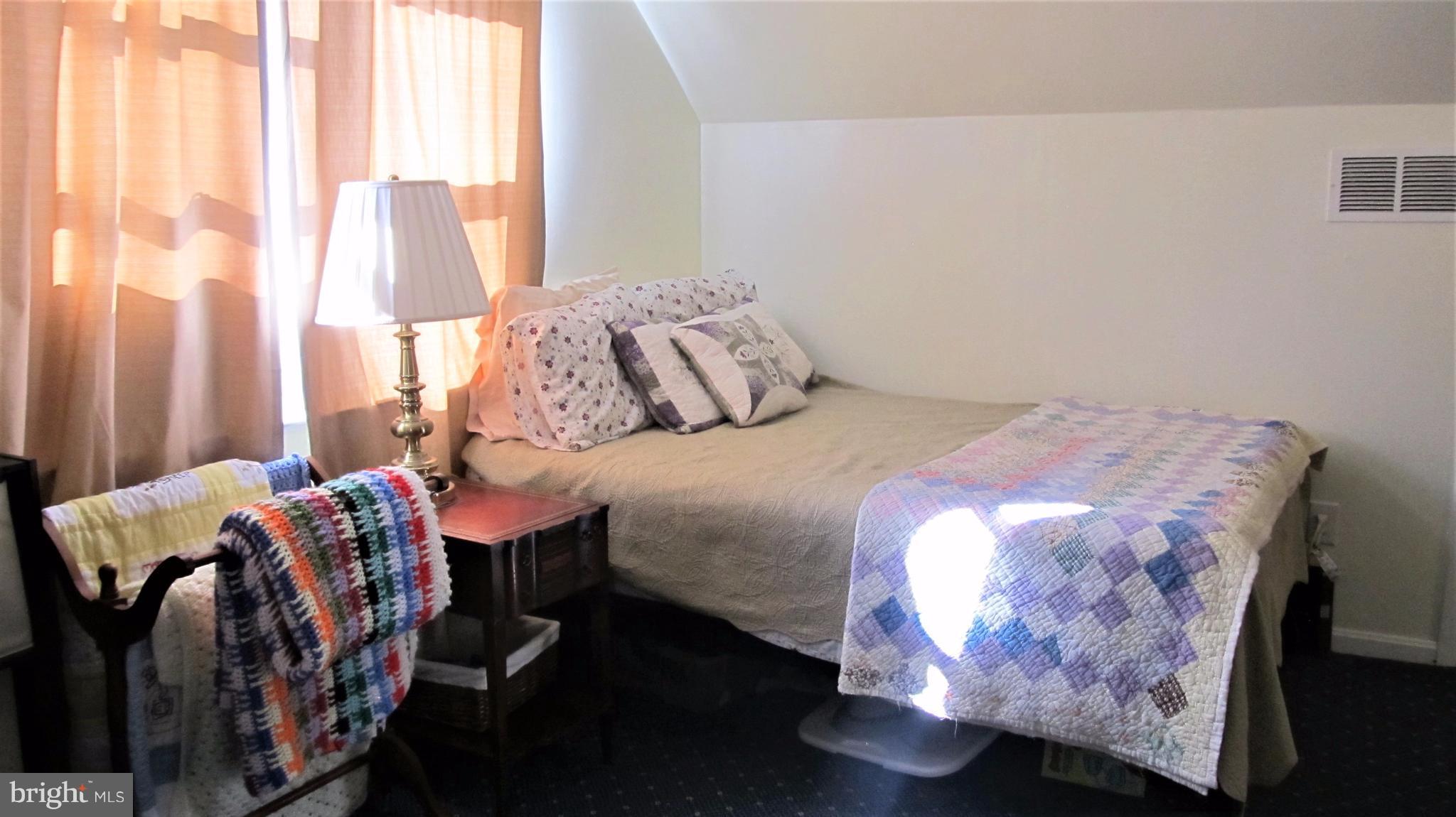 524 Cleveland Road Linthicum Heights, MD 21090 - Photo 12 of 27 Bedroom