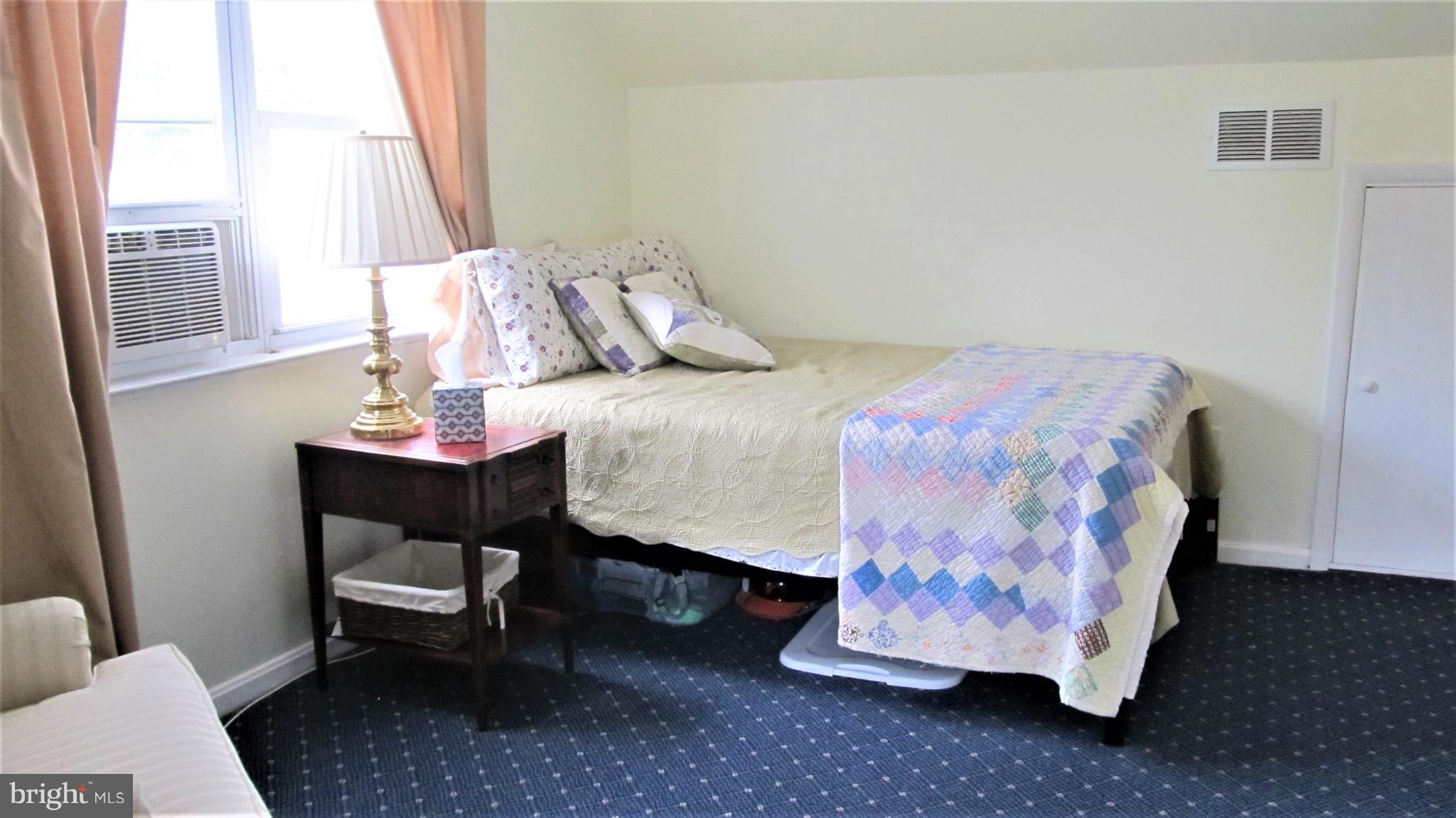 524 Cleveland Road Linthicum Heights, MD 21090 - Photo 13 of 27 Bedroom