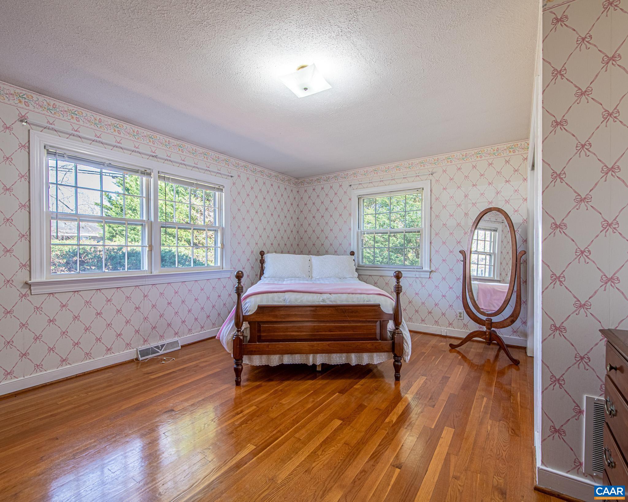 565 Stagecoach Road Charlottesville, VA 22902 - Photo 12 of 32