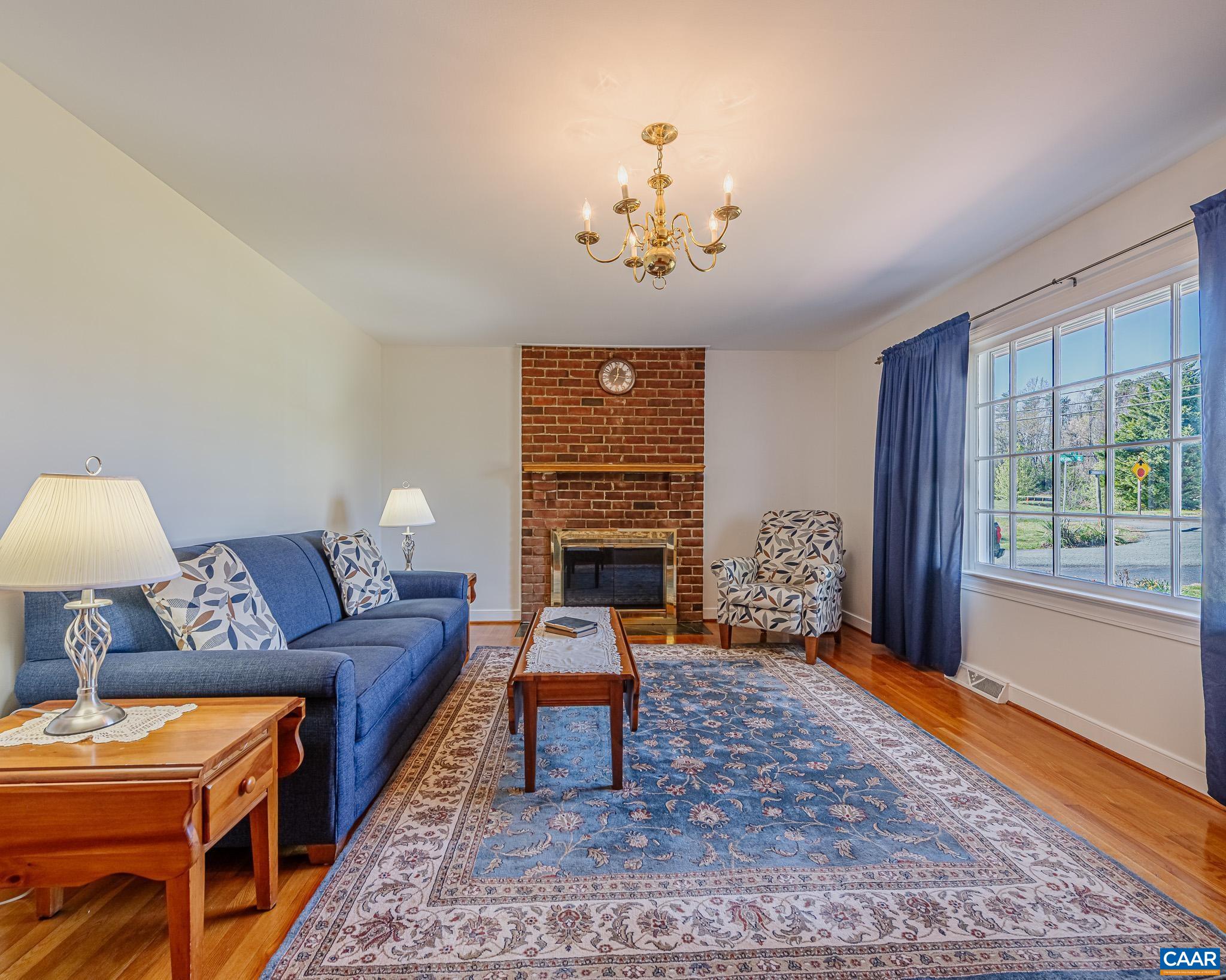 565 Stagecoach Road Charlottesville, VA 22902 - Photo 3 of 32