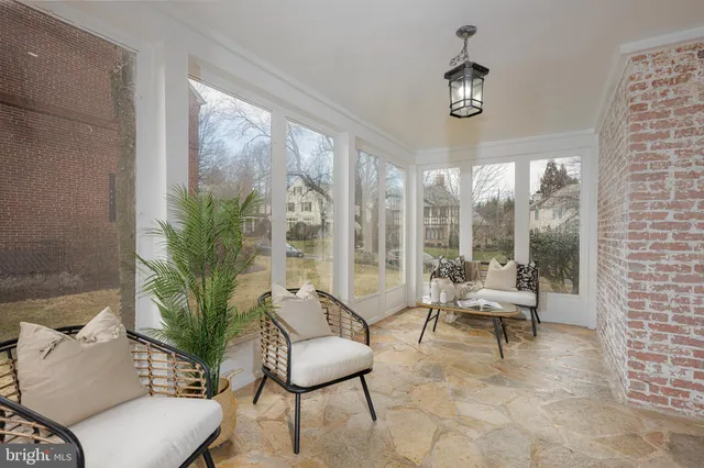 $895,000 | 207 St Dunstans Road, Baltimore, MD 21212