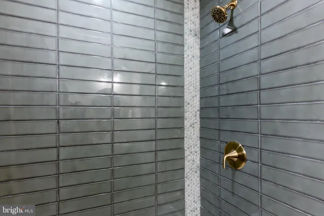 $895,000 | 207 St Dunstans Road, Baltimore, MD 21212