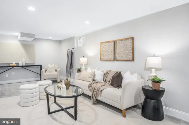 $895,000 | 207 St Dunstans Road, Baltimore, MD 21212