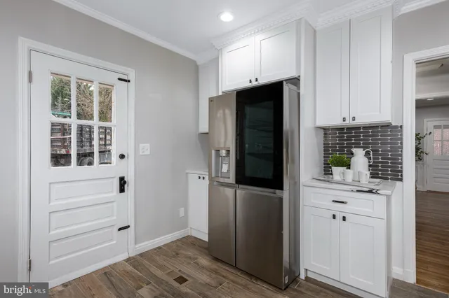 $895,000 | 207 St Dunstans Road, Baltimore, MD 21212