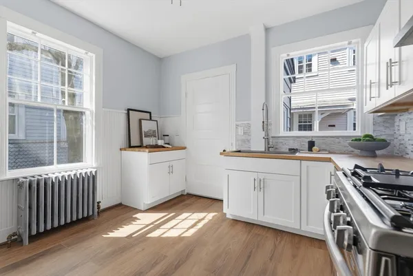 $1,025,000 | 30 Leicester Street, Boston, MA 02135