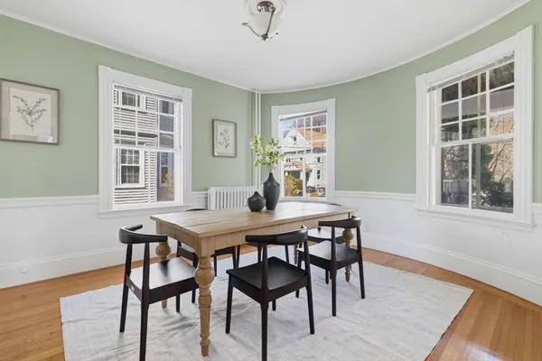$1,025,000 | 30 Leicester Street, Boston, MA 02135