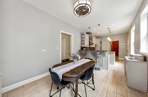 $4,000 | 5054 South Woodlawn Avenue, Unit 3C, Chicago, IL 60615