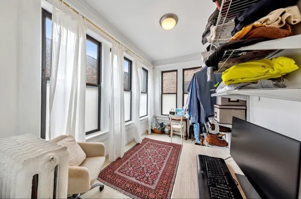 $4,000 | 5054 South Woodlawn Avenue, Unit 3C, Chicago, IL 60615