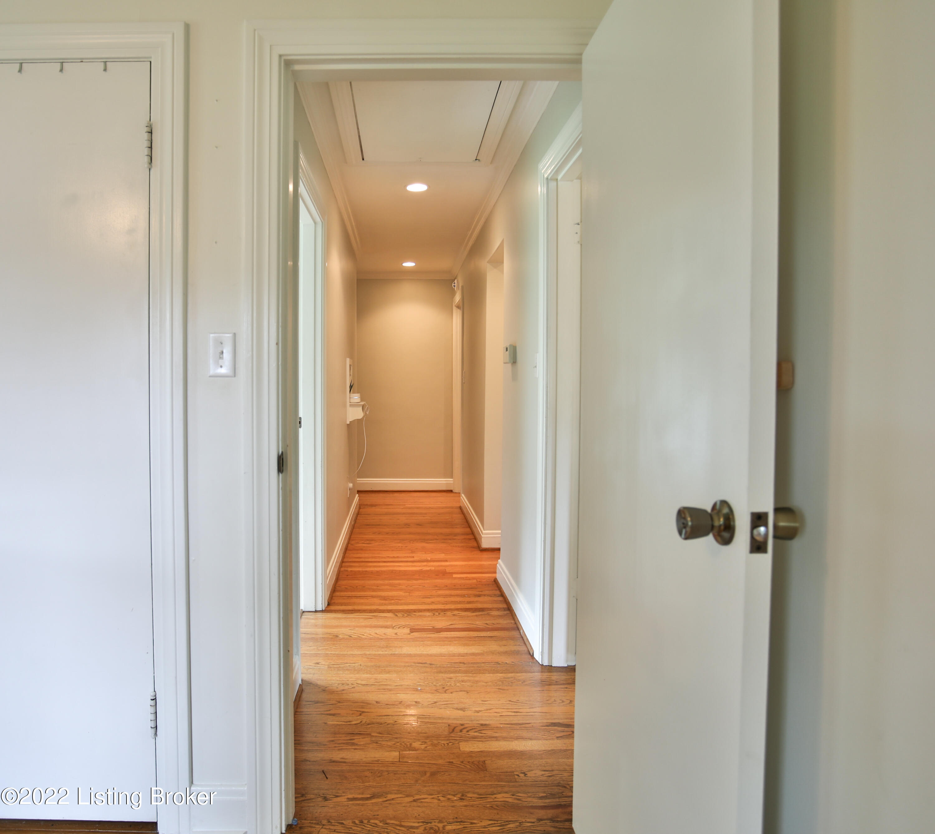 206 Tyne Road Louisville, KY 40207 - Photo 19 of 37 206 Tyne Rd-39