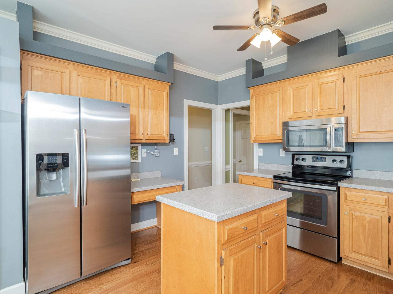 4404 MacIntyre Commons Raleigh, NC 27606 - Photo 9 of 27 New Stove