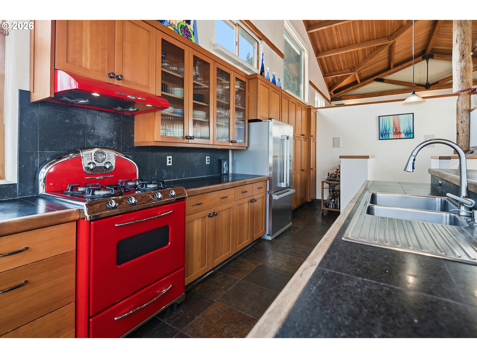 13537 Fielding Road Lake Oswego, OR 97034 - Photo 16 of 48