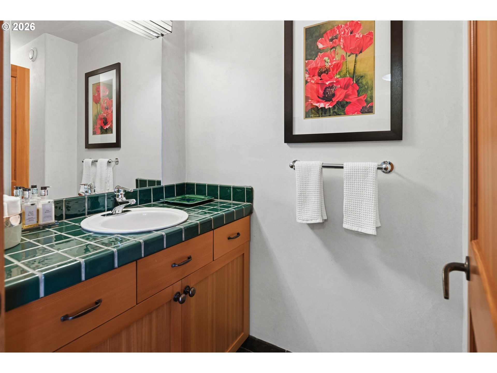 13537 Fielding Road Lake Oswego, OR 97034 - Photo 10 of 48