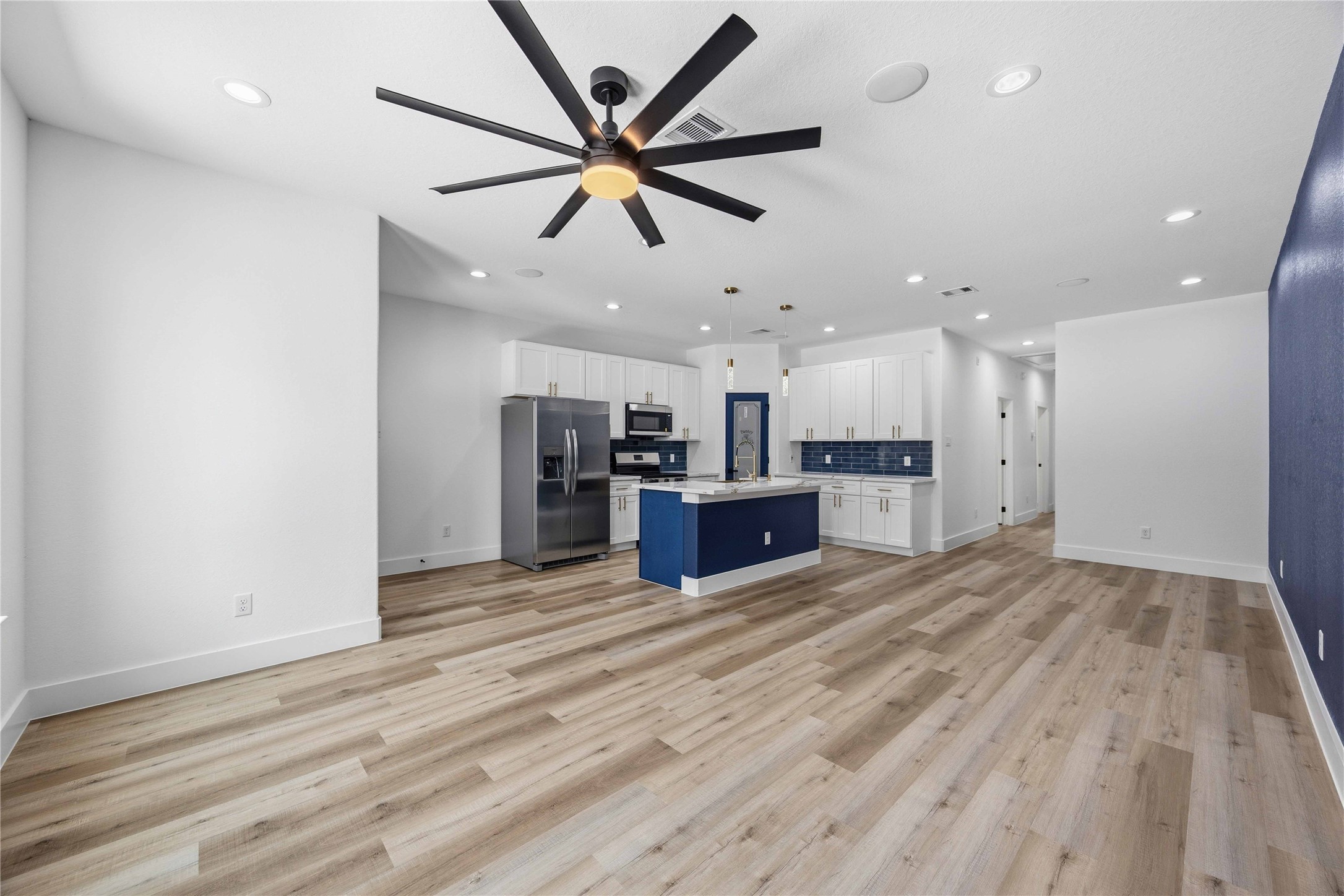8531 Rinn Street, Unit A Houston, TX 77078 - Photo 5 of 30