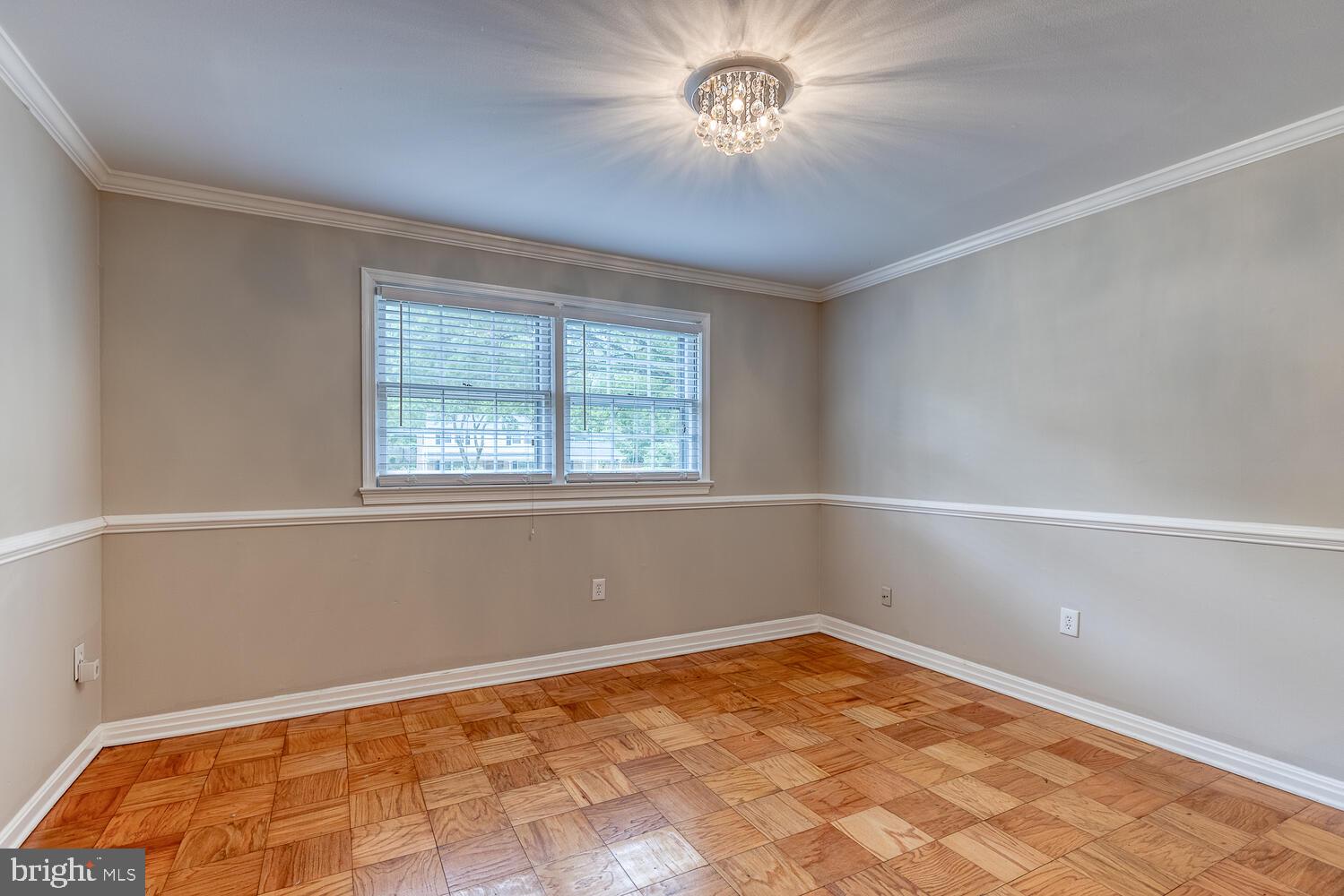 6604 Huntsman Boulevard Springfield, VA 22152 - Photo 7 of 33