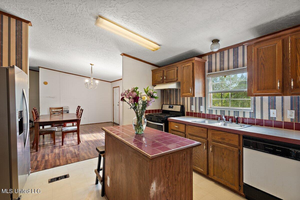 3400 Dry Grove Road Crystal Springs, MS 39059 - Photo 8 of 17 HTP_4769