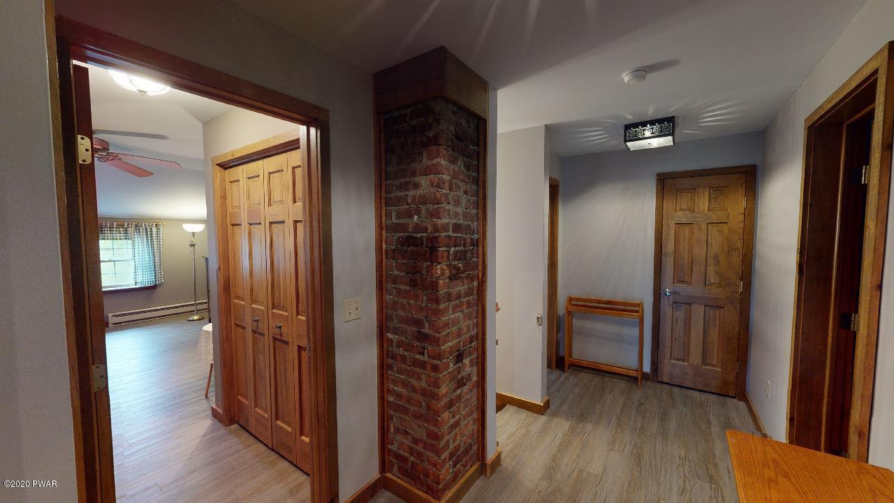 466 Rowland Road Greeley, PA 18425 - Photo 25 of 42 HALLWAY