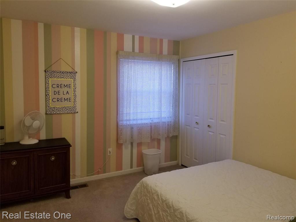 41507 Simcoe Drive Canton, MI 48188 - Photo 24 of 34