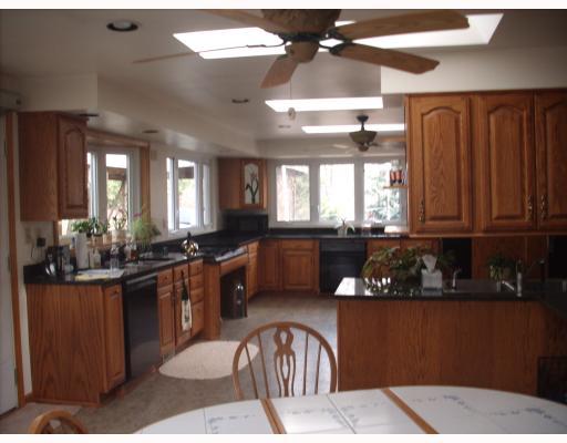 4050 New Texas Road Plum, PA 15239 - Photo 3 of 7 Kitchen.