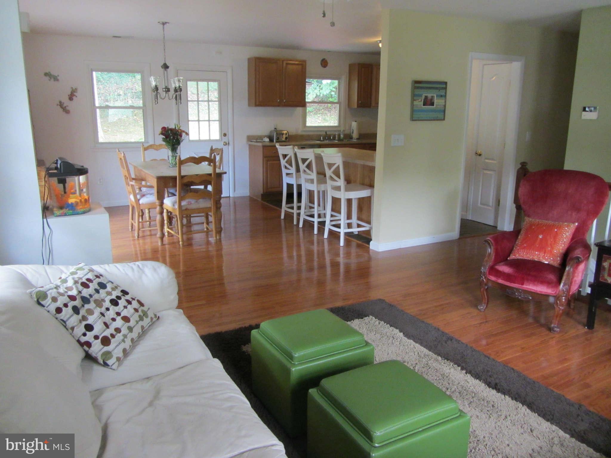 506 Hoot Owl Road Riva, MD 21140 - Photo 10 of 23 Living Room