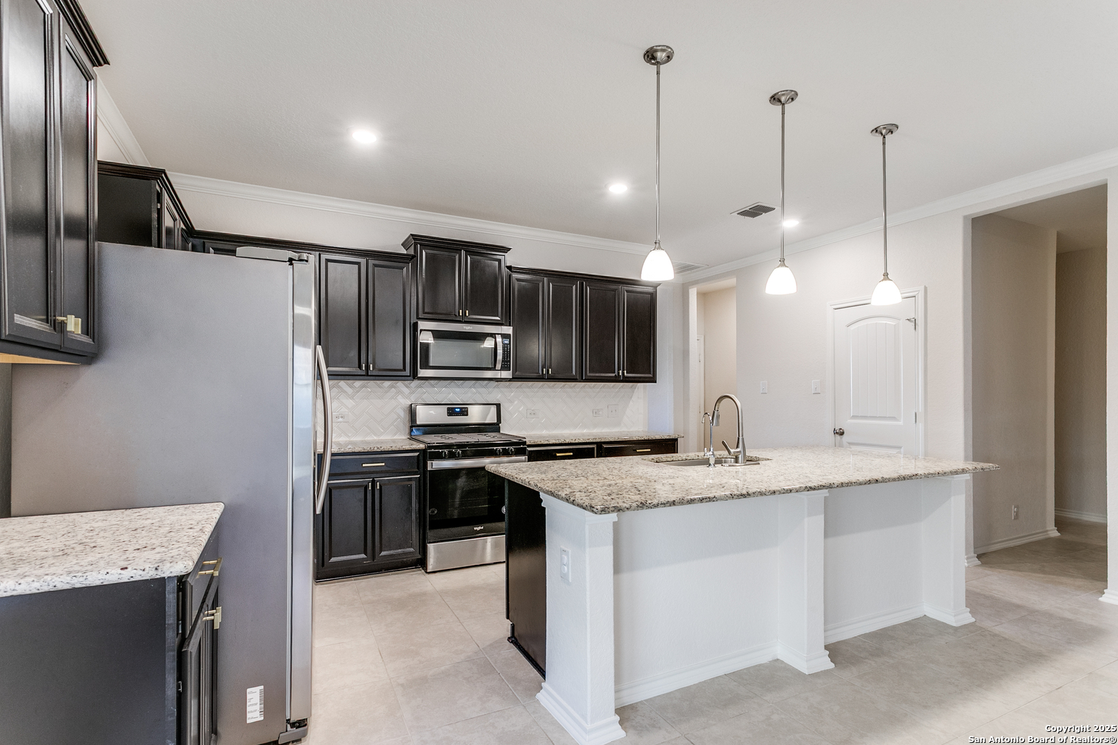 12445 Vista Rim San Antonio, TX 78233 - Photo 12 of 25