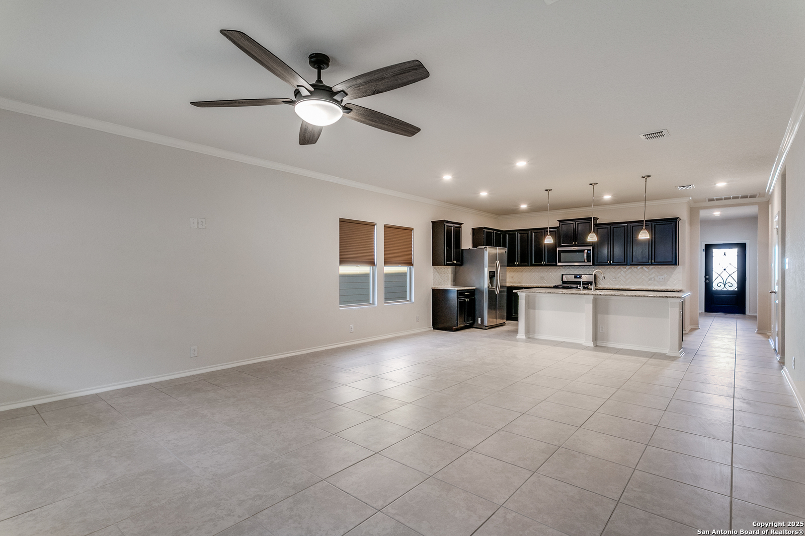 12445 Vista Rim San Antonio, TX 78233 - Photo 7 of 25