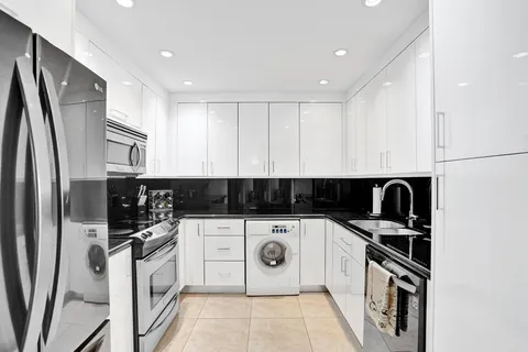 $580,000 | 2000 South Ocean Boulevard, Unit 16K, Lauderdale-by-the-Sea, FL 33062