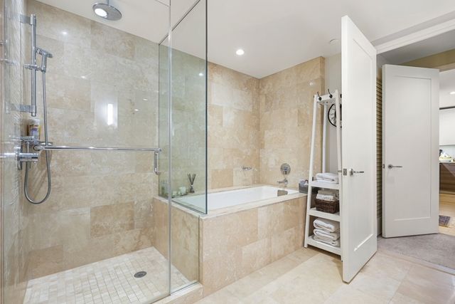 $2,000,000 | 1 Franklin Street, Unit 1807, Boston, MA 02110