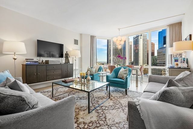 $2,000,000 | 1 Franklin Street, Unit 1807, Boston, MA 02110