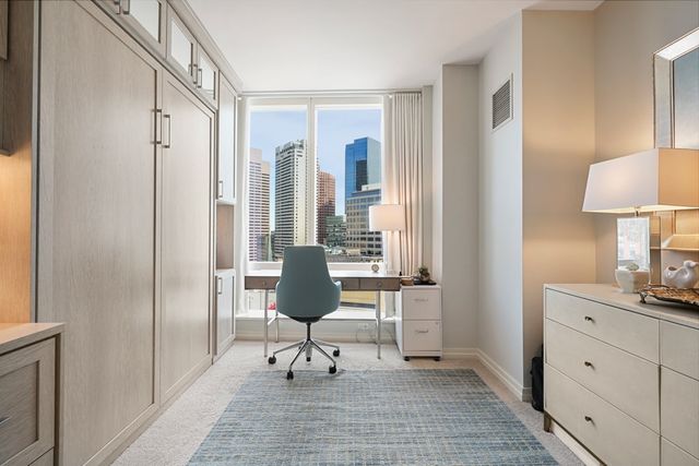$2,000,000 | 1 Franklin Street, Unit 1807, Boston, MA 02110