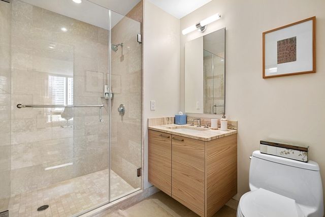 $2,000,000 | 1 Franklin Street, Unit 1807, Boston, MA 02110