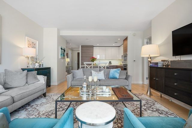 $2,000,000 | 1 Franklin Street, Unit 1807, Boston, MA 02110
