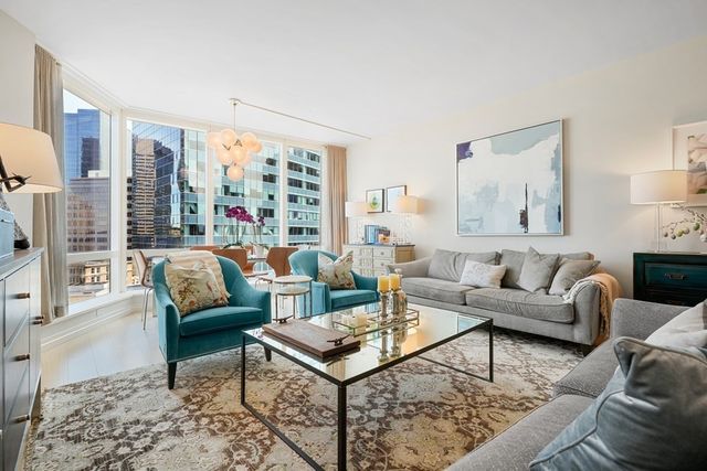 $2,000,000 | 1 Franklin Street, Unit 1807, Boston, MA 02110