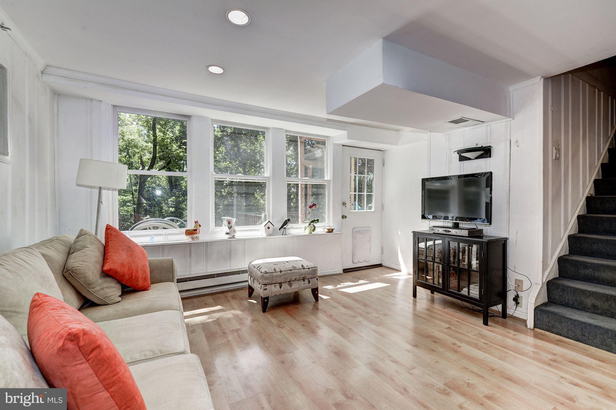 4012 Decatur Avenue Kensington, MD 20895 - Photo 20 of 26 Family Room