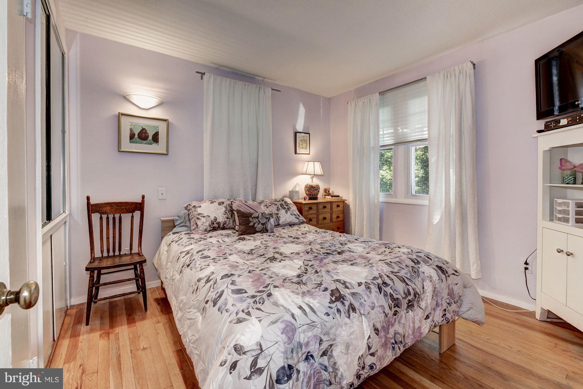 Bedroom (Master)