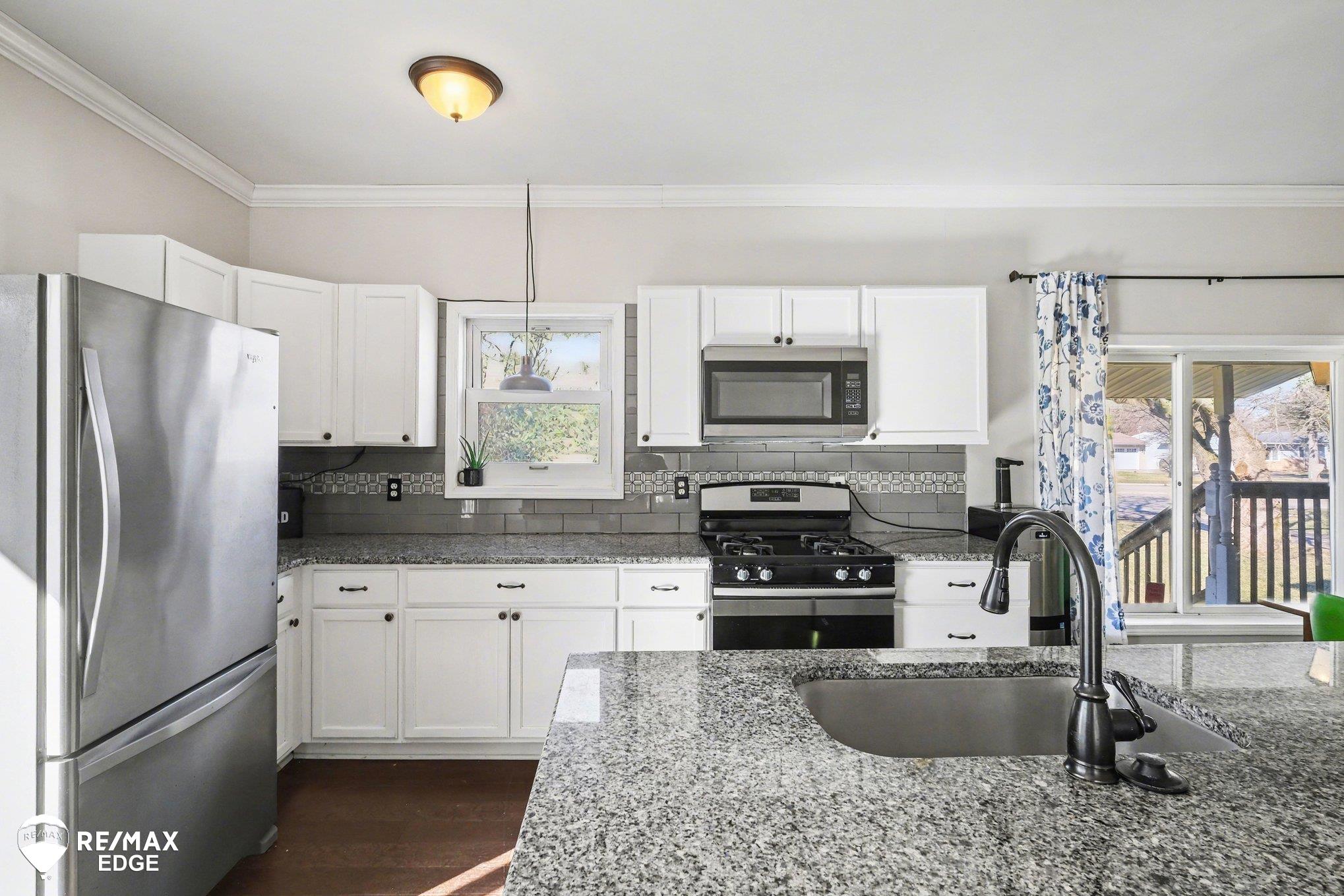 4044 North Genesee Road Flint, MI 48506 - Photo 14 of 30 50201526-6d0d238c-23ae-4fc9-ada1-a4721882fe20.JPG