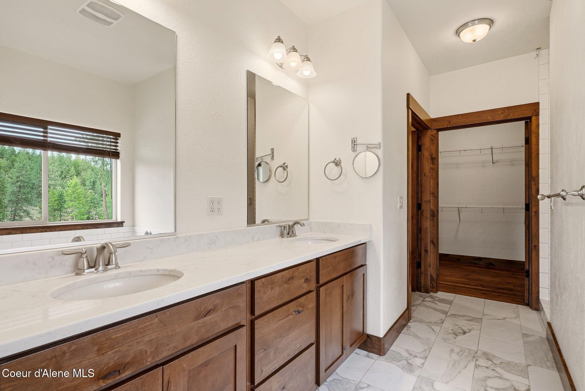 5774 West Kidd Island Road Coeur D'Alene, ID 83814 - Photo 23 of 66 Inside-Media-Kidd-21