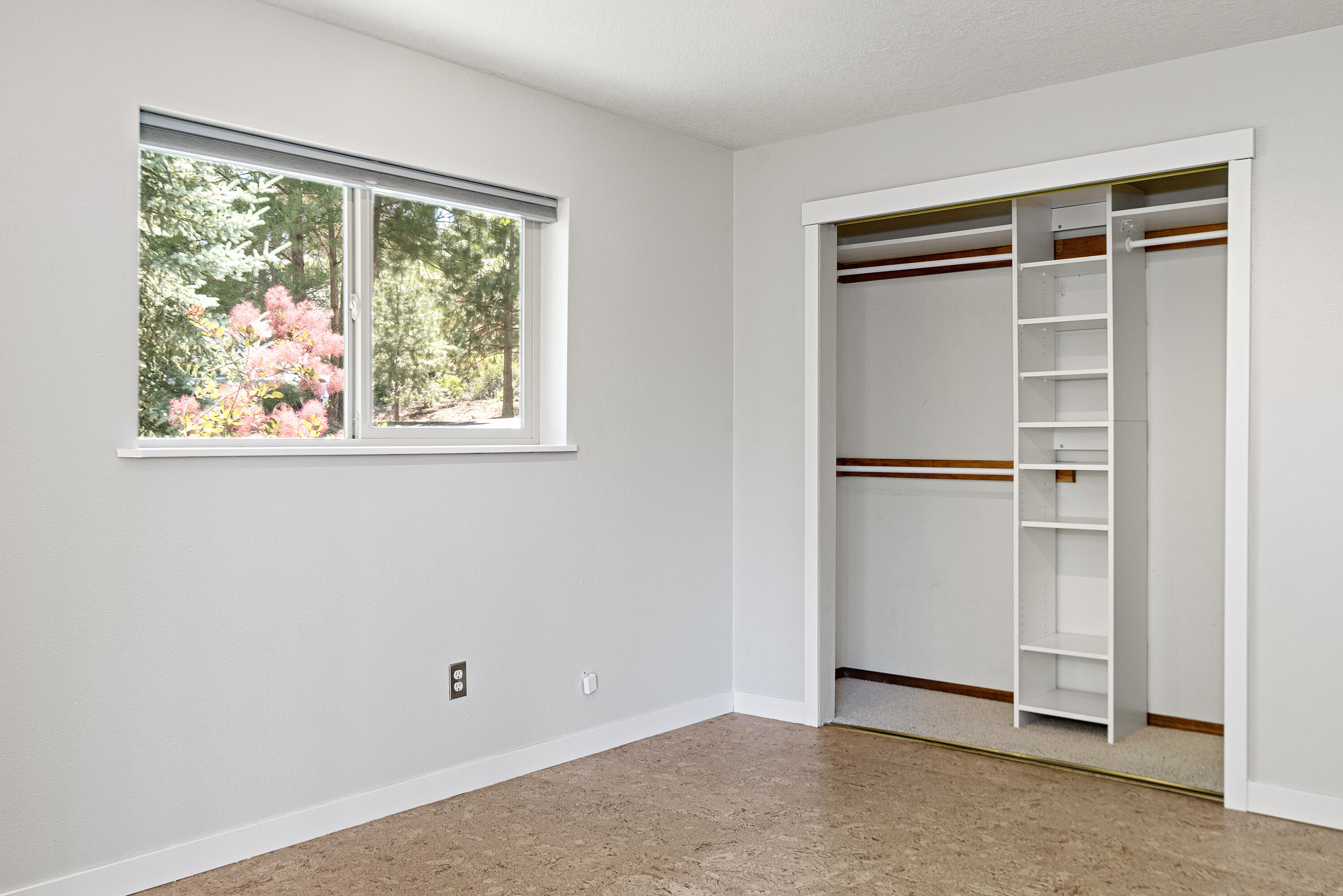 61531 West Ridge Ave Bend Bend, OR 97702 - Photo 17 of 32 17