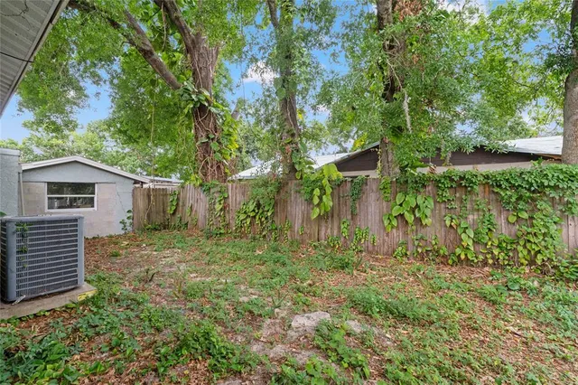 $2,100 | 1106 Alicia Avenue, Tampa, FL 33604