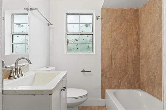 $2,100 | 1106 Alicia Avenue, Tampa, FL 33604