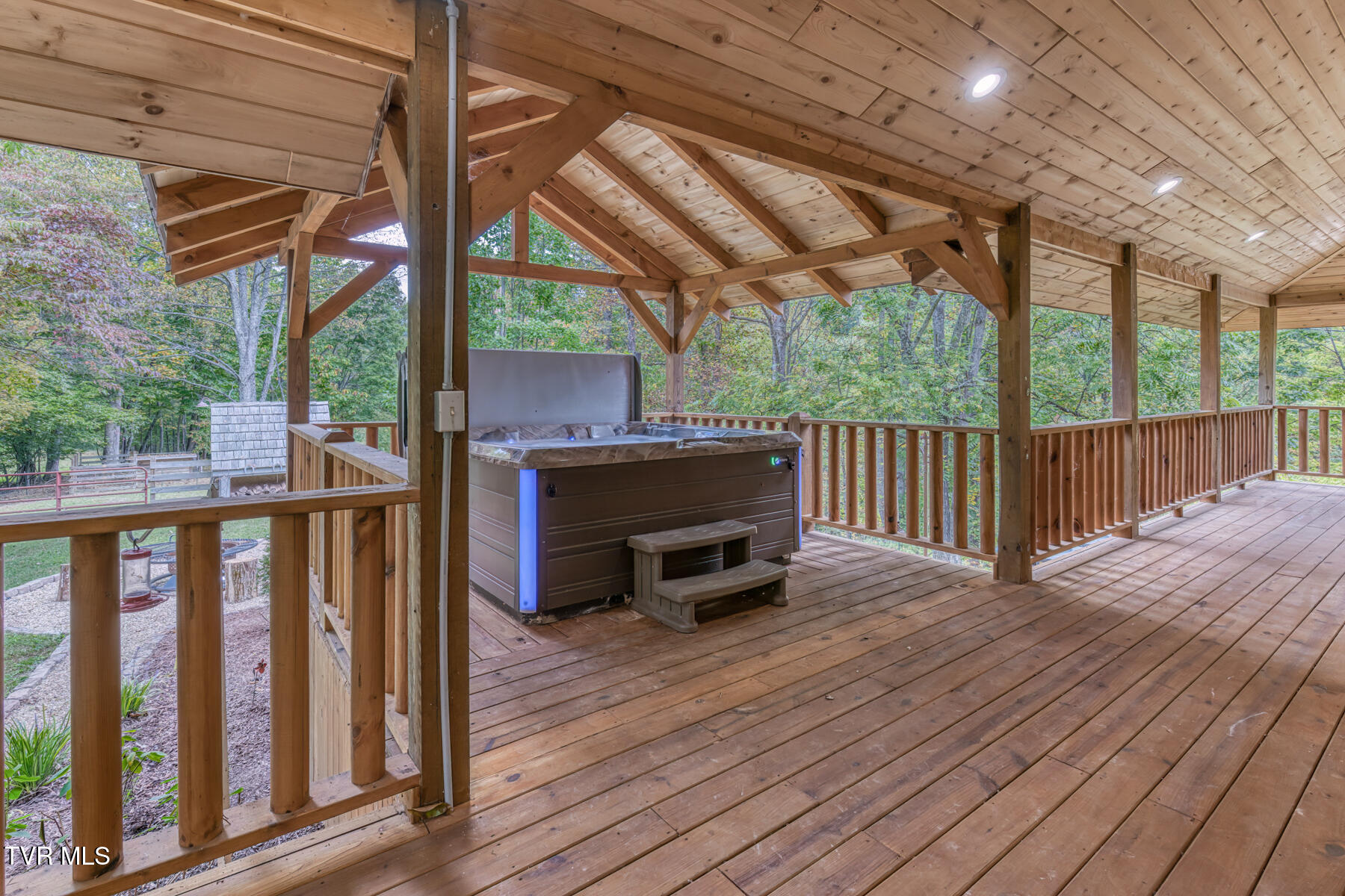 160 Conley Stevens Road Roan Mountain, TN 37687 - Photo 6 of 68 160 Conley Stevens Rd-42