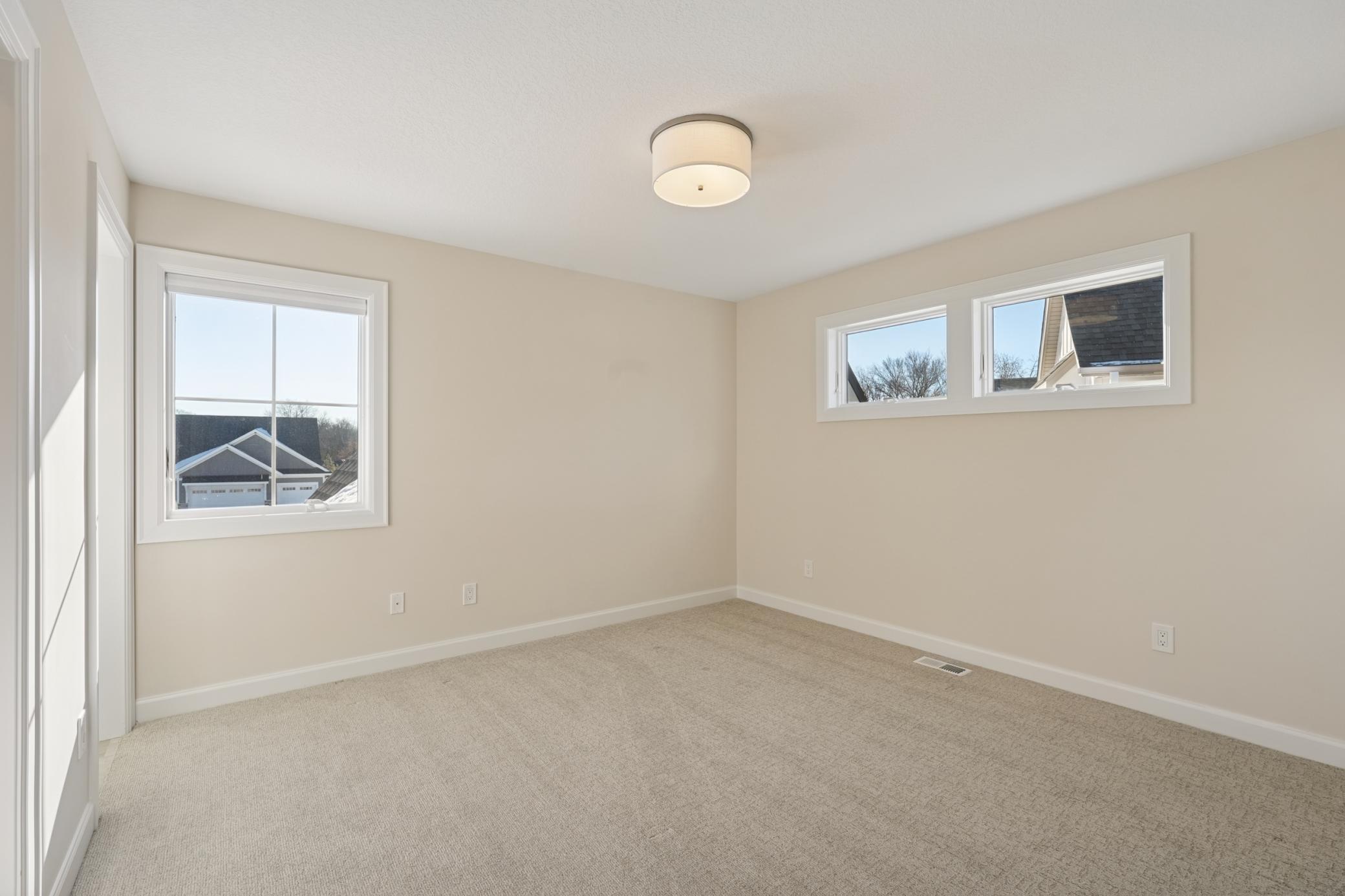 11729 Azure Court Inver Grove Heights, MN 55077 - Photo 19 of 36