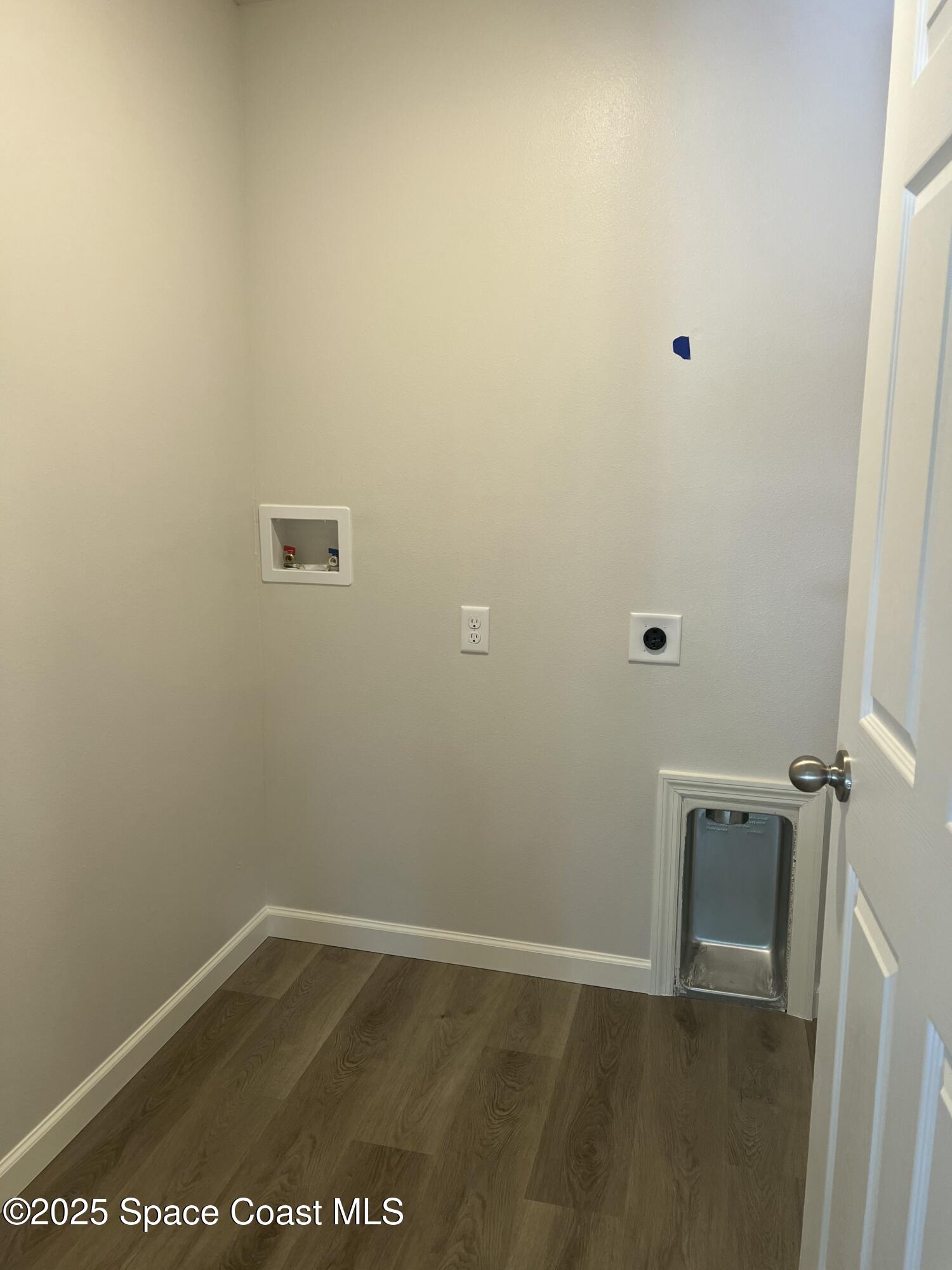 881 Hollahan Road Southeast Palm Bay, FL 32909 - Photo 11 of 21 a view of an empty room